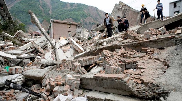 Derrumbe de edificios en China deja al menos siete muertos y 13 heridos