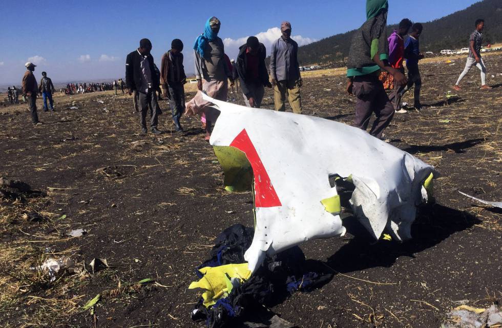 Luego de estrellarse un avión Boeing 737 en Etiopía hay 157 muertos