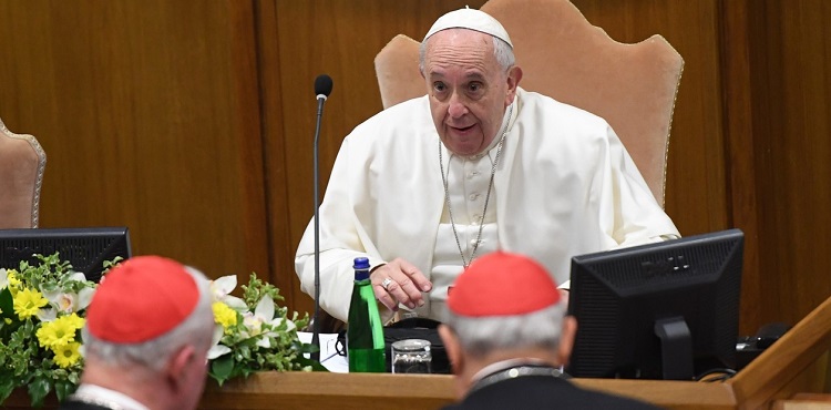 Papa Francisco saluda a enfermos y reconoce labor de voluntarios y médicos