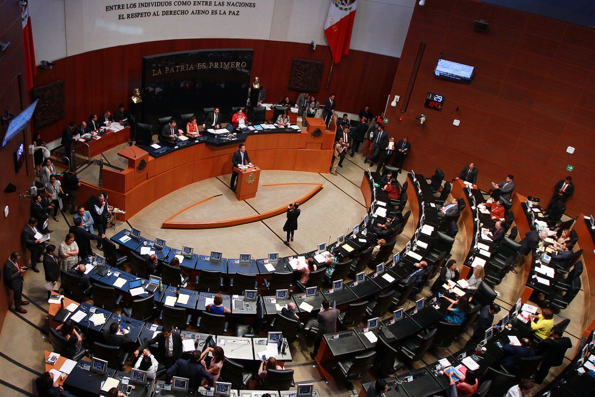 Senado avala elegibilidad de ternas de AMLO para la CRE