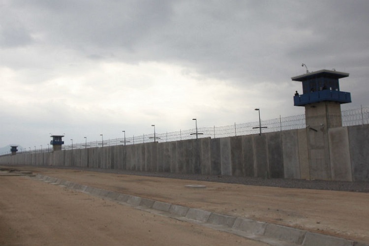 Llevan a cabo protocolos de seguridad en Centros penitenciarios de Oaxaca