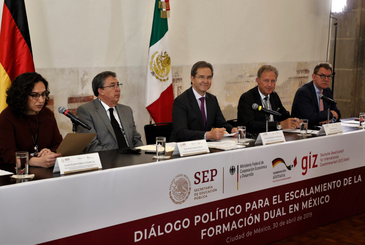 Fortalecen gobiernos de México y Alemania cooperación en materia de formación dual