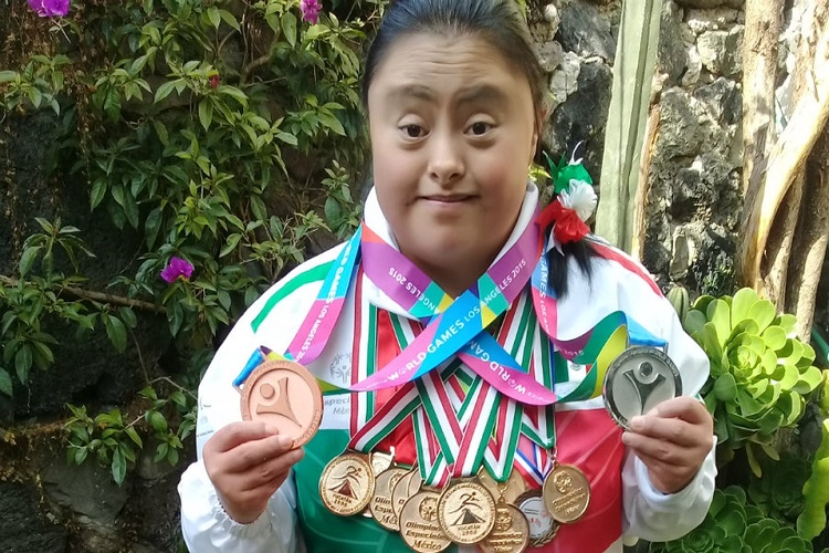 Conoce a Yaroslavi Romero, la atleta mexicana que ha sumado 250 medallas en natación