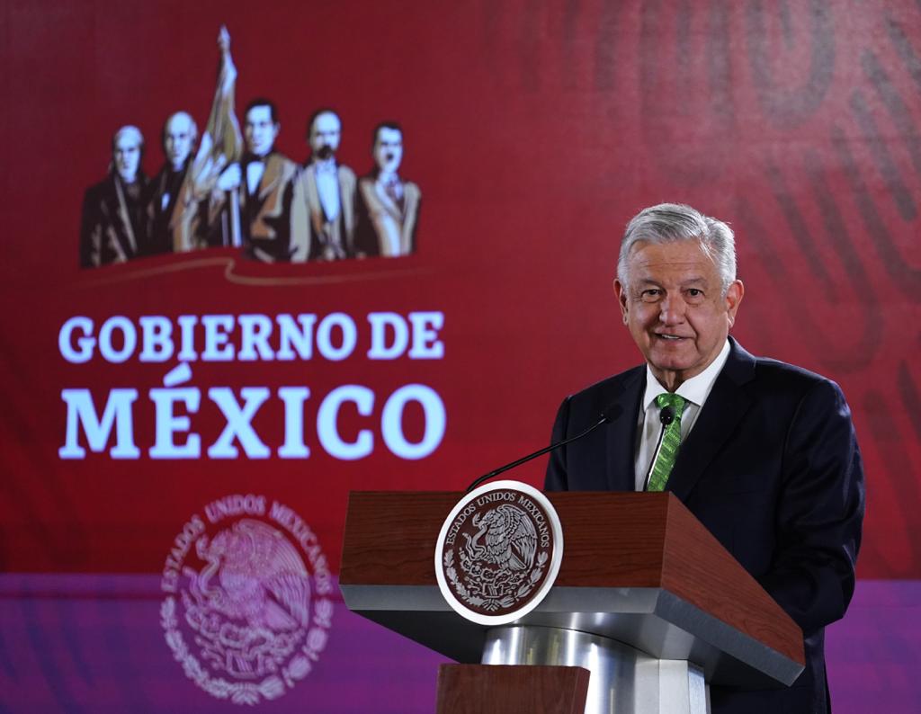 Políticos ‘machuchones’ se fueron con grandes cajas de ahorro: AMLO