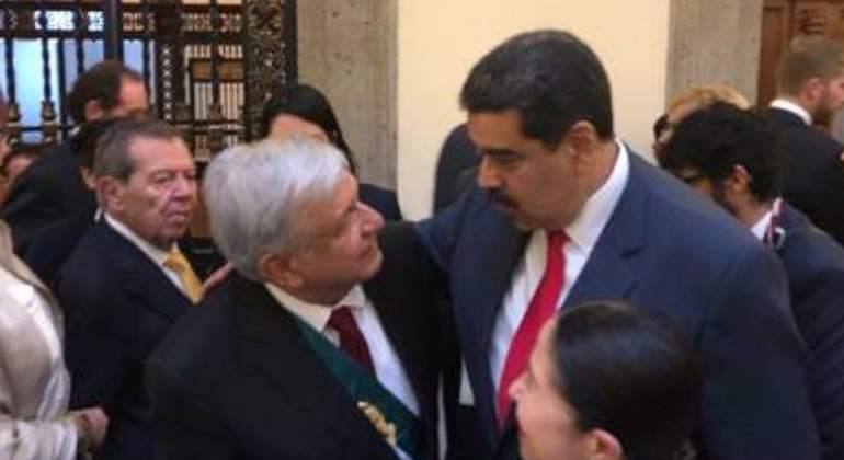 Pide Maduro a AMLO que convoque a un diálogo entre la oposición y su gobierno