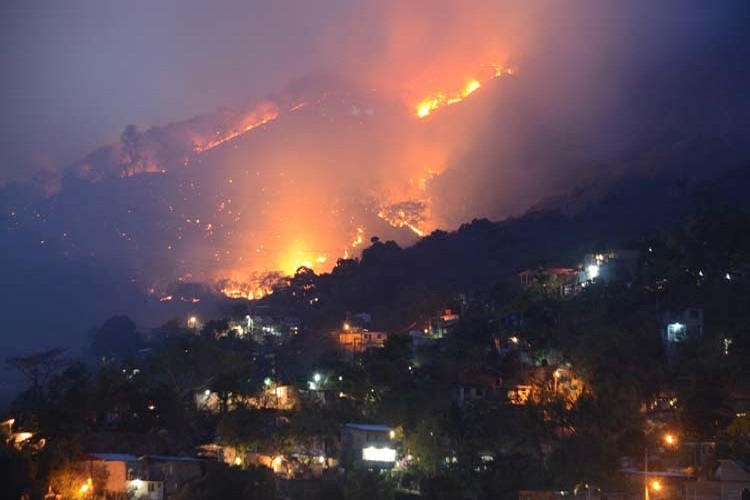 Controlado en un 90% incendio del Parque Nacional El Veladero