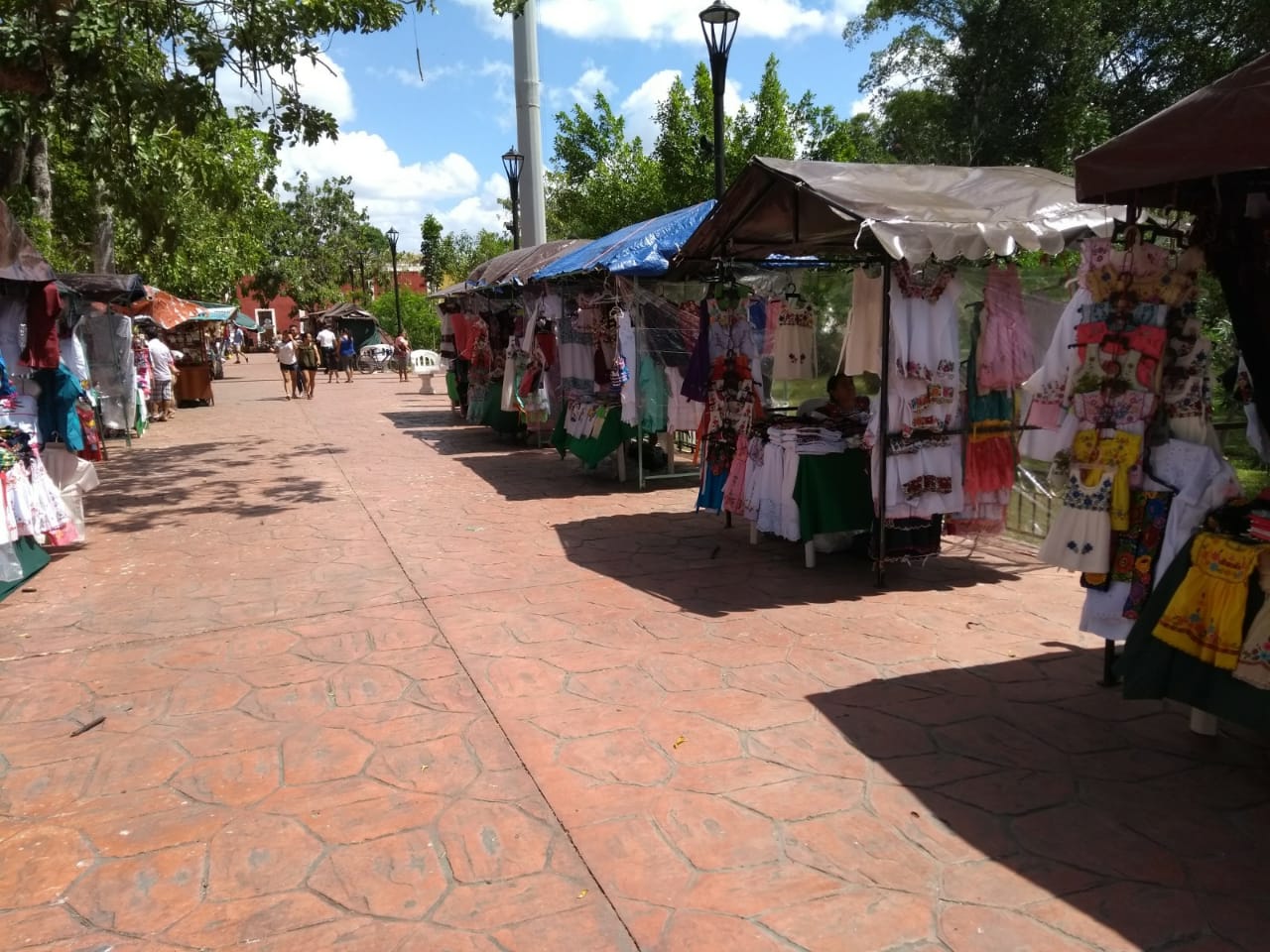 Apoyan jóvenes emprendedores a artesanos de comunidades de México