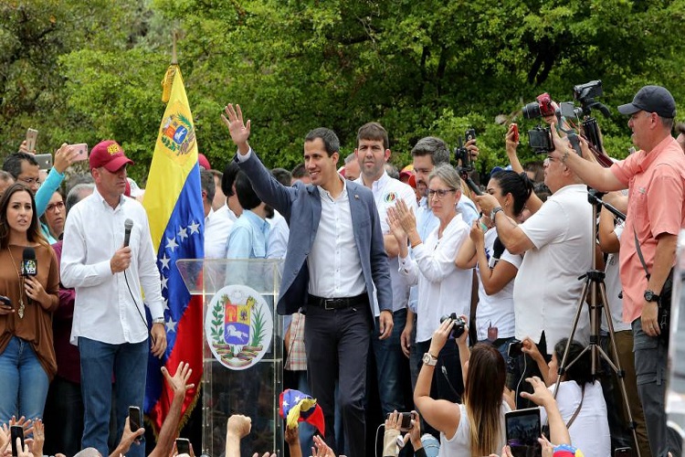 Guaidó solicita a Comando Sur dirigir cooperación con Venezuela