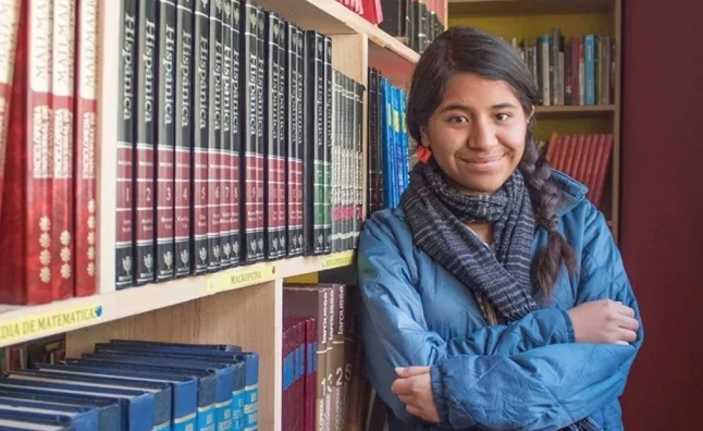 Estudiante de la UNAM crea biblioteca en la Sierra Mixe de Oaxaca