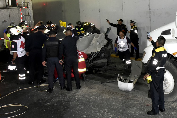Asciende a cinco los muertos por accidente en Miguel Hidalgo