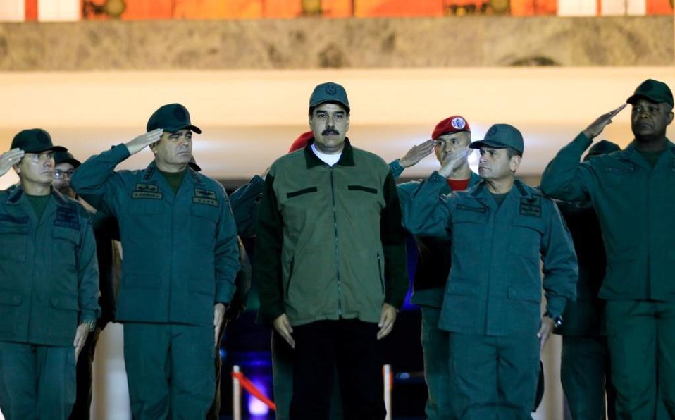 Maduro-expulsión-militares