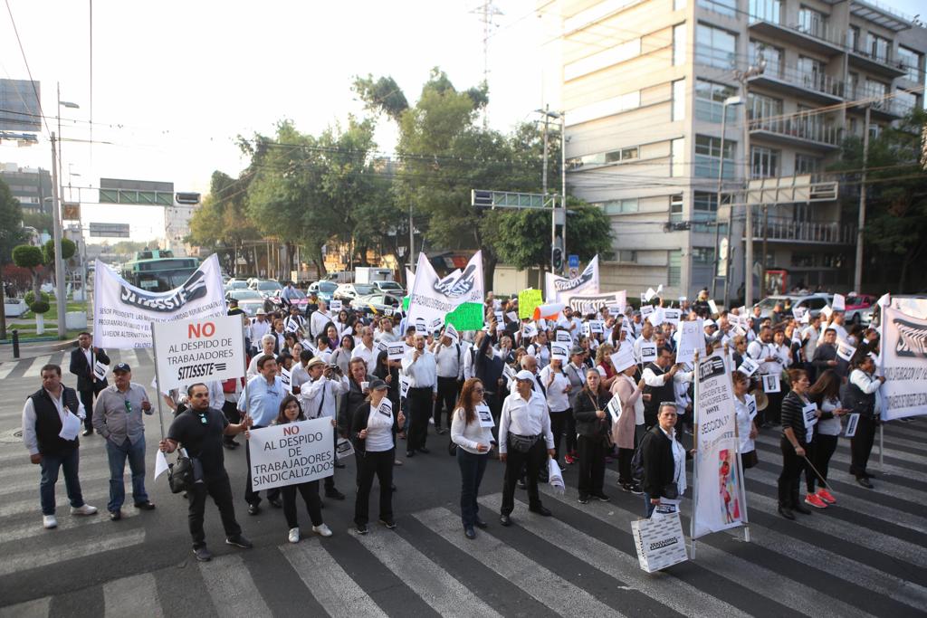 Trabajadores-ISSSTE-manifestación