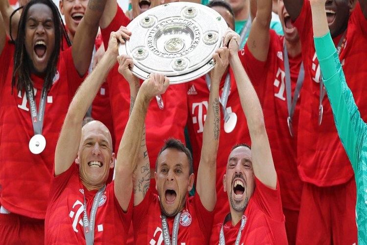 Bayern gana séptimo título consecutivo en la Bundesliga; despiden a Ribery y Robben como leyendas