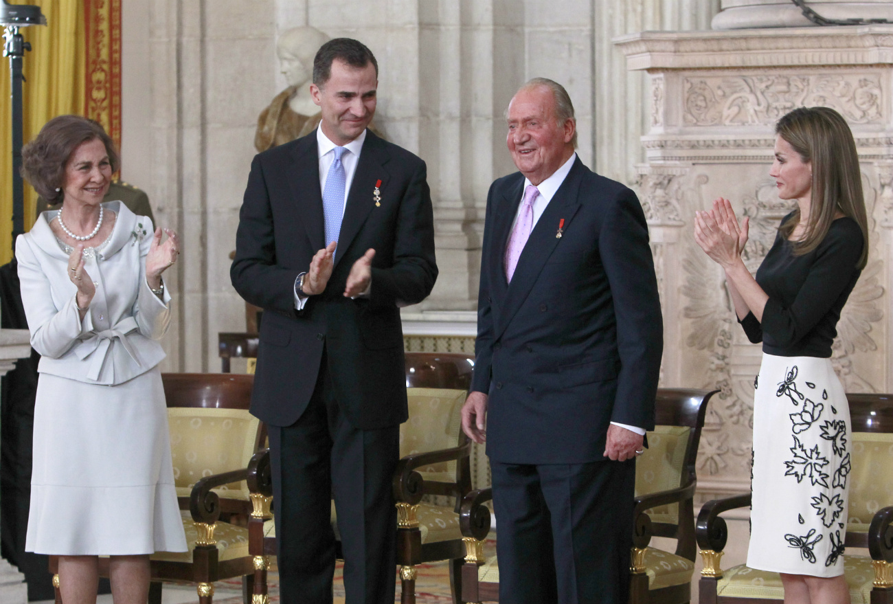 Resultado de imagen para Fotos en Confiencial del Don Juan Carlos en la ceremonia de retiro