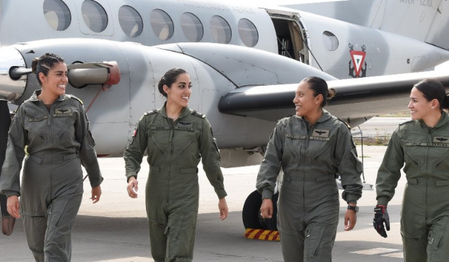 FOTOS: La SEMAR ya tiene su primera tripulación femenina