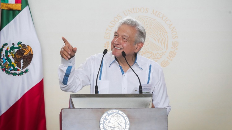 López Obrador continúa gira en Tulum y Playa del Carmen