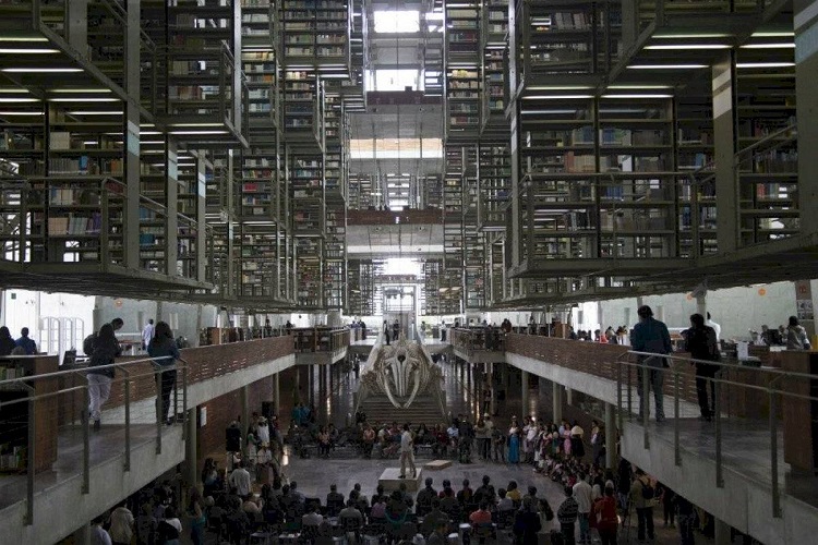 La Biblioteca Vasconcelos cierra sus puertas indefinidamente