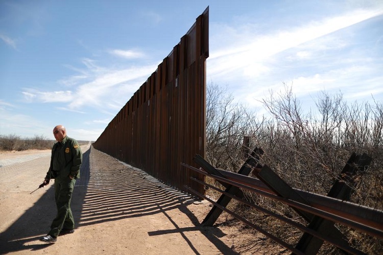 Texas enviará mil efectivos de la Guardia Nacional a frontera con México