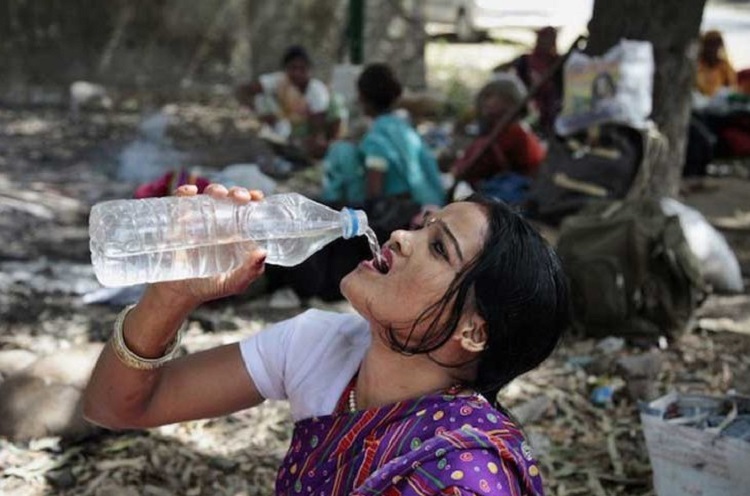 Ola de calor en India cobra la vida de 49 personas