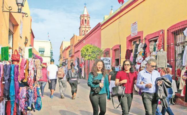 Vistas a México cae un 5.4% en mayo de acuerdo con el INEGI