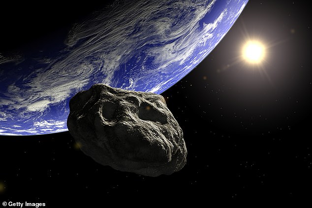 Gigantesco asteroide pasó rosando la Tierra
