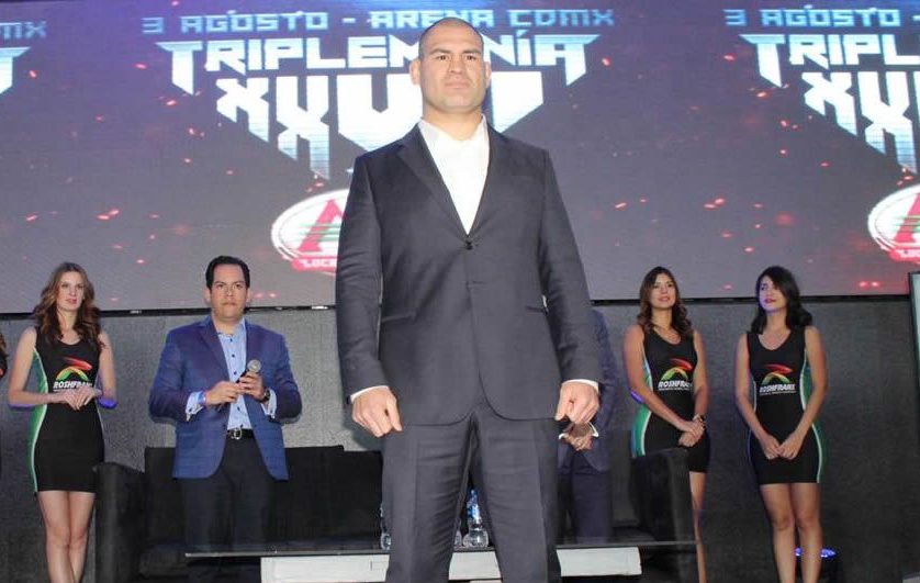 cain-velasquez-aliados-enfrentaran-texano