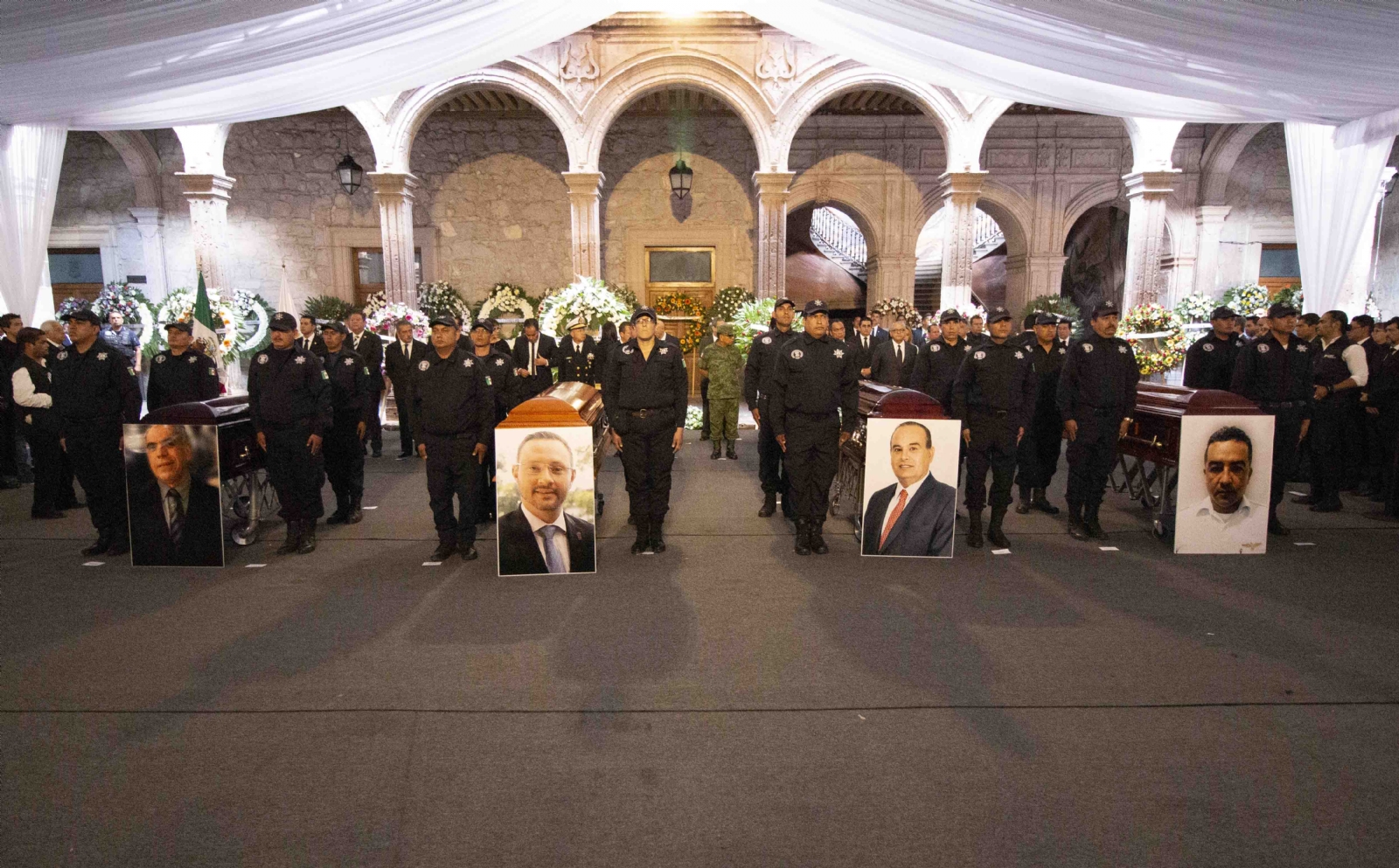 LA COLUMNA: Homenaje de Estado para Godoy Castro
