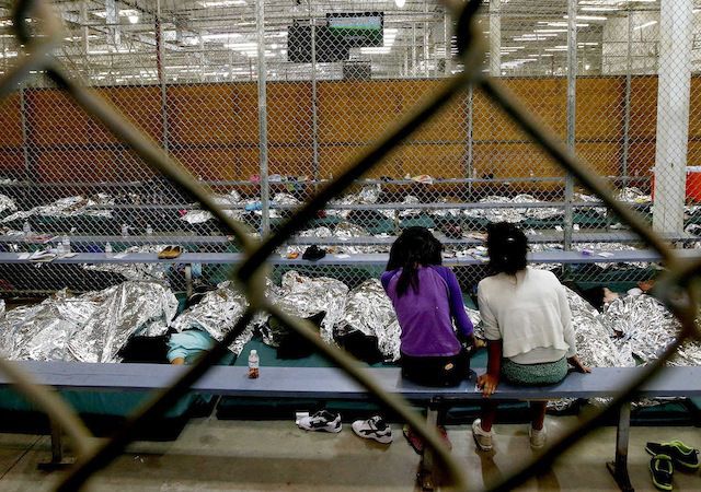 Migrantes viven mucho mejor en detención que en casa: Trump