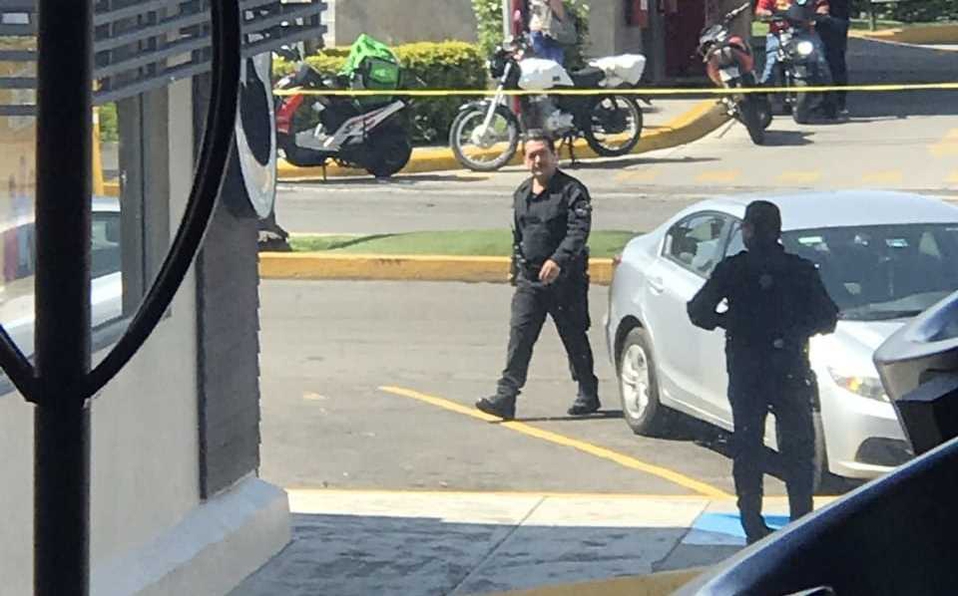 Balacera en centro comercial de Zapopan deja dos muertos