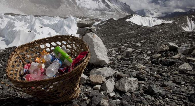 Nuevas reglas para subir al Everest