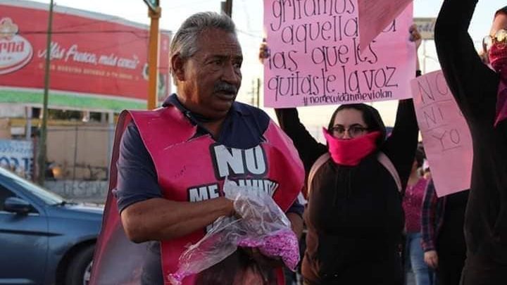 José Luis Castillo busca a su hija desaparecida.