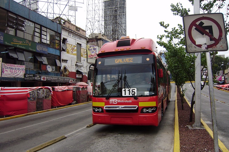 Metrobús, Tren Ligero y Trolebús tendrán modificaciones al servicio por Maratón de la CDMX