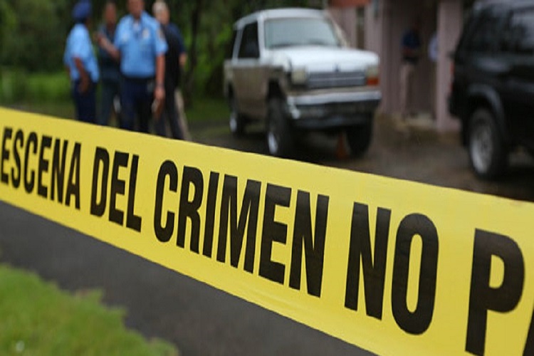 Hombre de 72 años degolla a su esposa e intenta suicidarse en Zacatecas