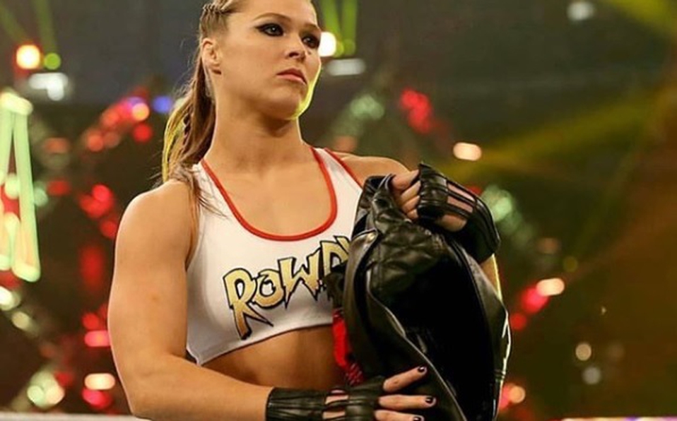 Ronda Rousey, a punto de perder un dedo