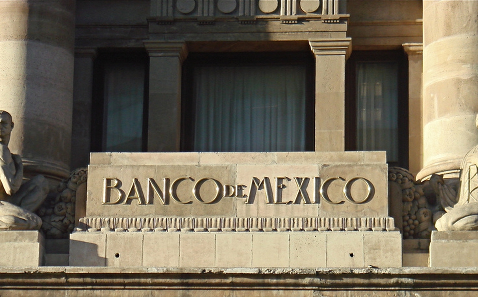 Analistas del Banxico recortan pronóstico de crecimiento de México para 2019