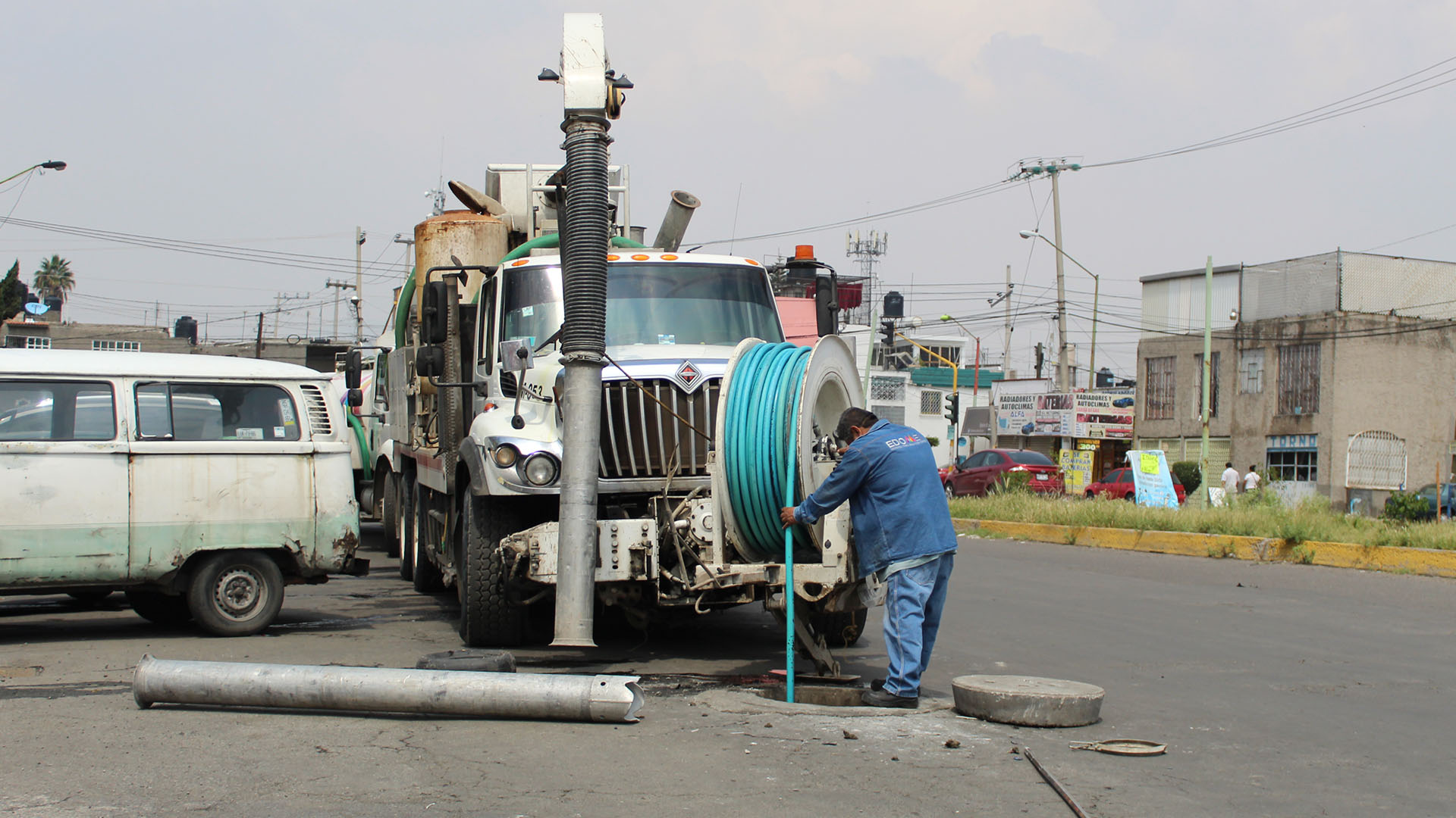 Refuerza GEM apoyo a Ecatepec para atender calles y viviendas afectadas por la lluvia