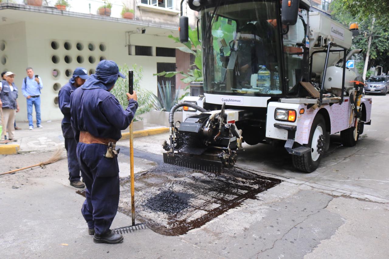 Reparan vialidades en Cuauhtémoc