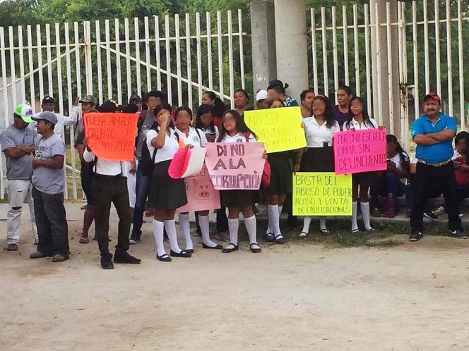 Bacho de Oaxaca cierra por denuncias de acoso sexual a cuatro maestros
