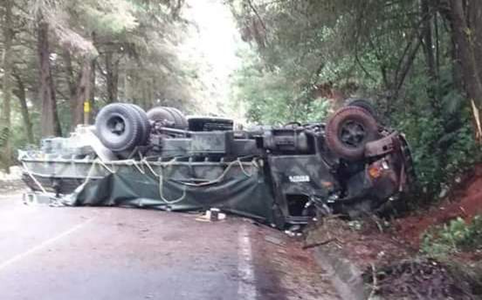 Vuelca camión del Ejército en Chiapas; hay 4 lesionados