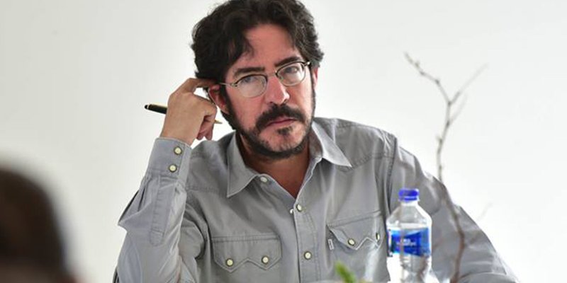 Lamenta AMLO renuncia de Pedro Salmerón al INEHRM: vale más como historiador
