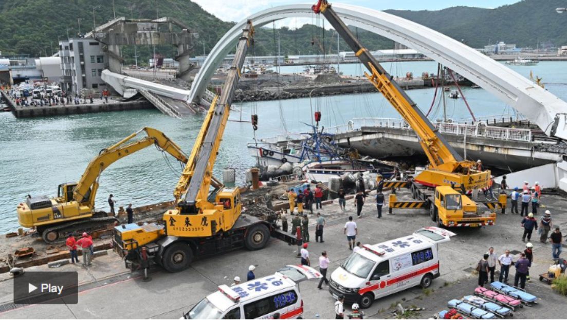 Derrumbe de puente en Taiwán