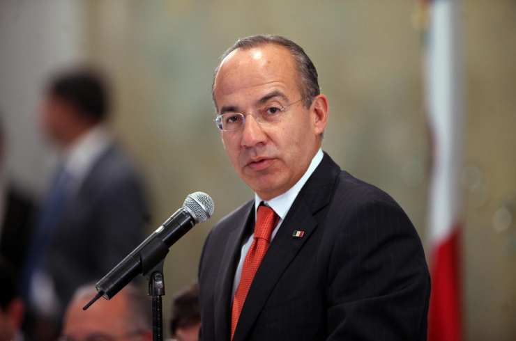 Felipe Calderón suspende su conferencia en el Tec de Monterrey