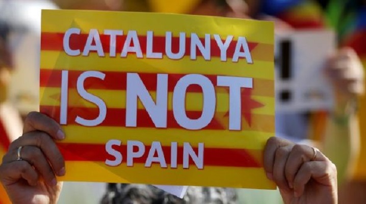 ECONOMÍA Y POLÍTICA: Cataluña: más política, menos franquismo