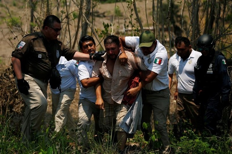 Guardia Nacional detiene a migrantes en Chiapas