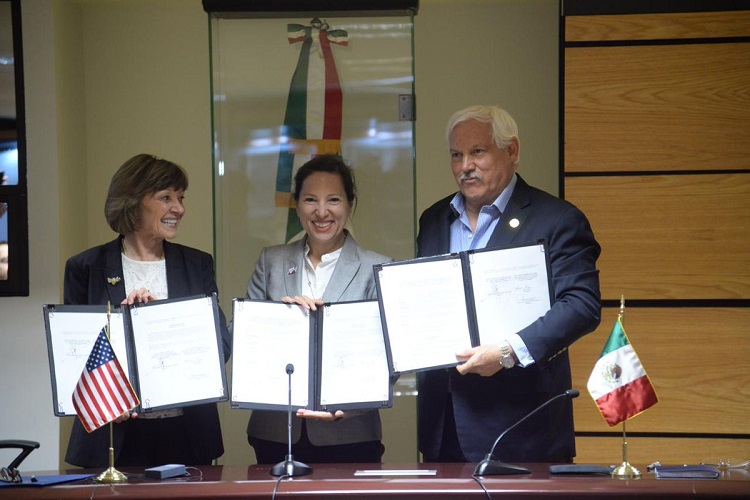Sader y gobierno de California firman acuerdo de cooperación agrícola