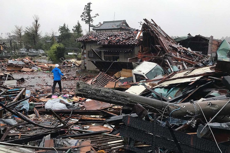 Tras llegar a Tokio, tifón Hagibis deja dos muertos y 60 heridos (+VÍDEOS)