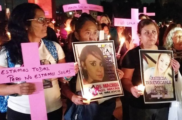 Madres de víctimas de feminicidios exigieron justicia para sus hijas en la Antimonumenta