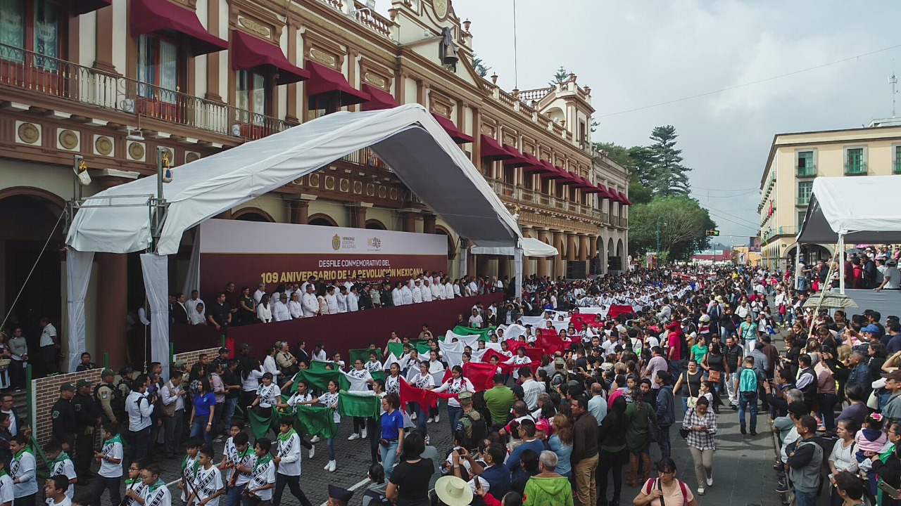 Desfile Revolución Mexicana en Veracruz.