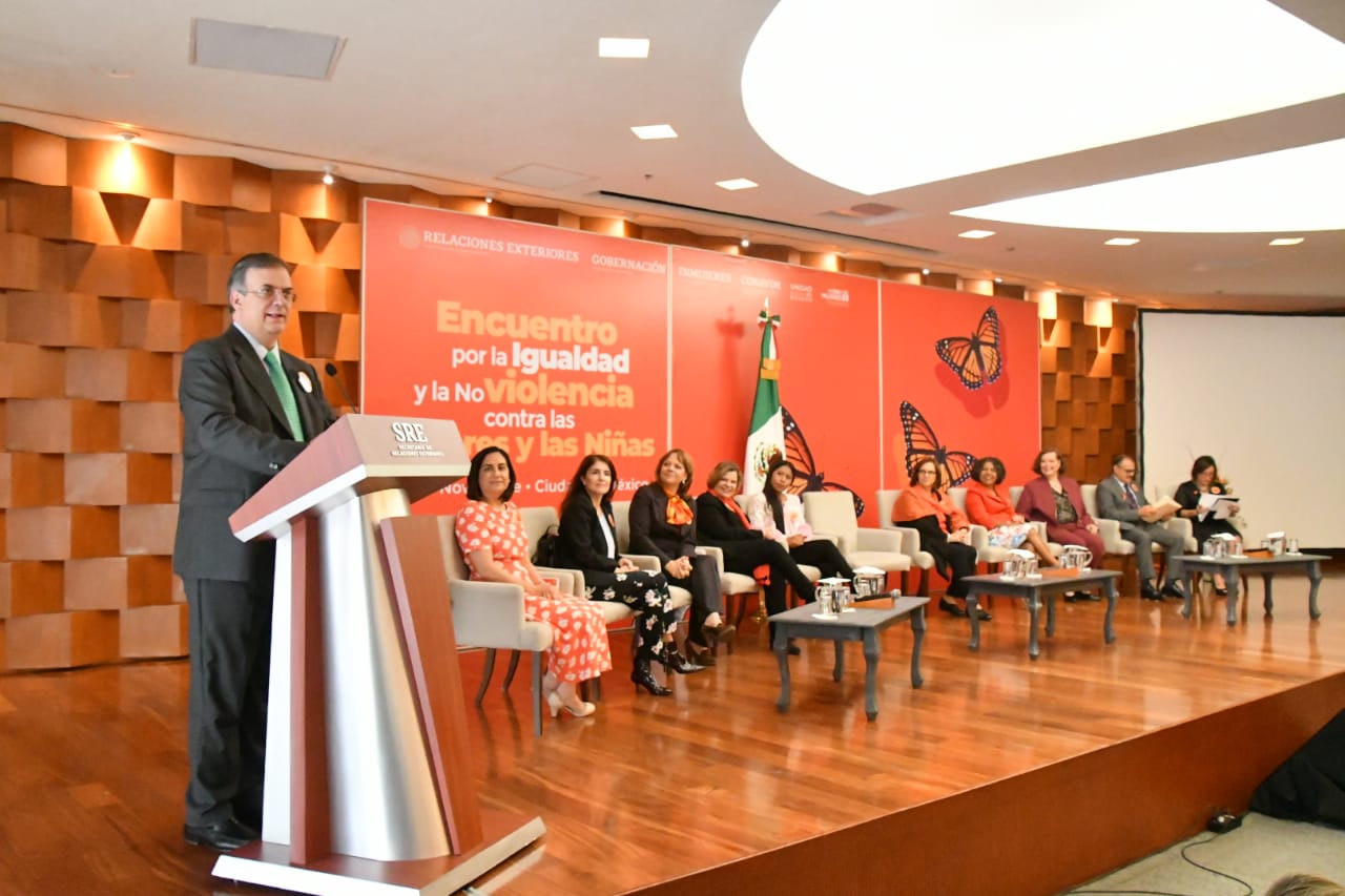 ebrard-feminista