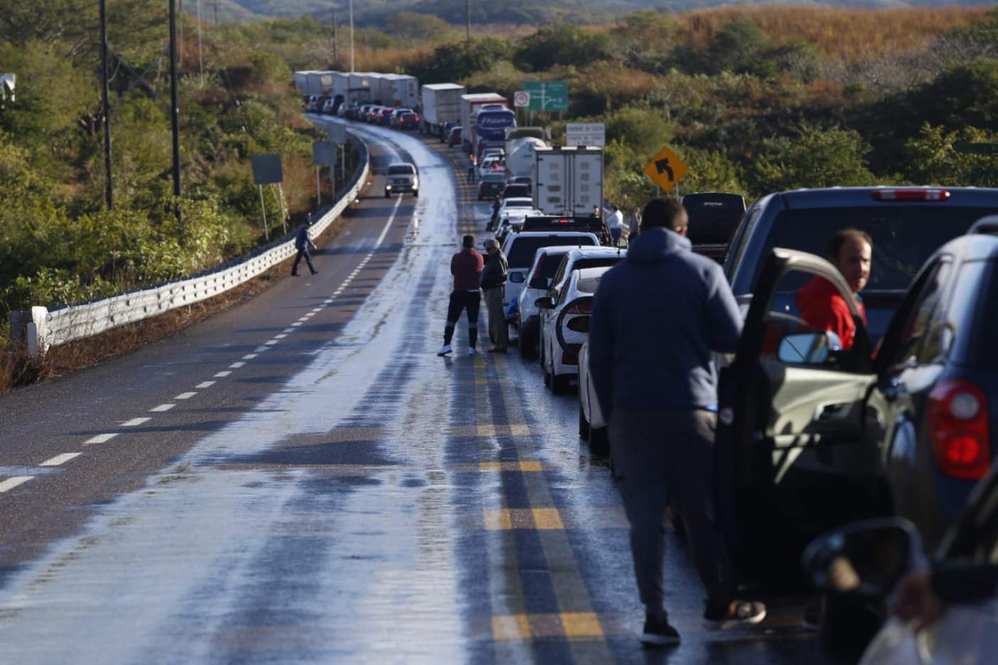 Abren carretera Durango-Mazatlán tras extrema nevada
